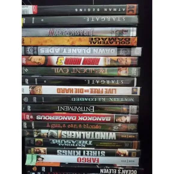 Lot Of 40 Used Thriller Action Marvel DC movies DVD Estate Sale ~ Trl1#411